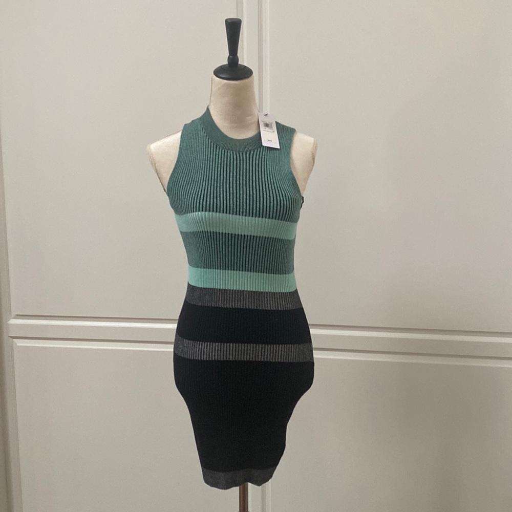 Guess sleeveless sweater dress size S